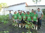 Alef Diego com a turma. (Auxiliar é o primeiro da esquerda para direita)