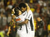 Galo goleia Sport na Ilha e mantém liderança do Brasileiro