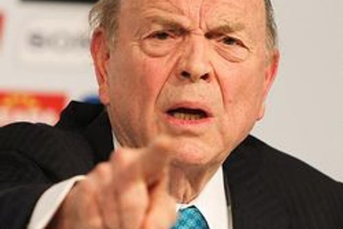 CBF banca voo de R$ 1 mi para 11 cartolas assistirem aos Jogos