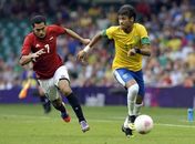 Treinador do Egito chama Neymar de exibicionista e atacante rebate