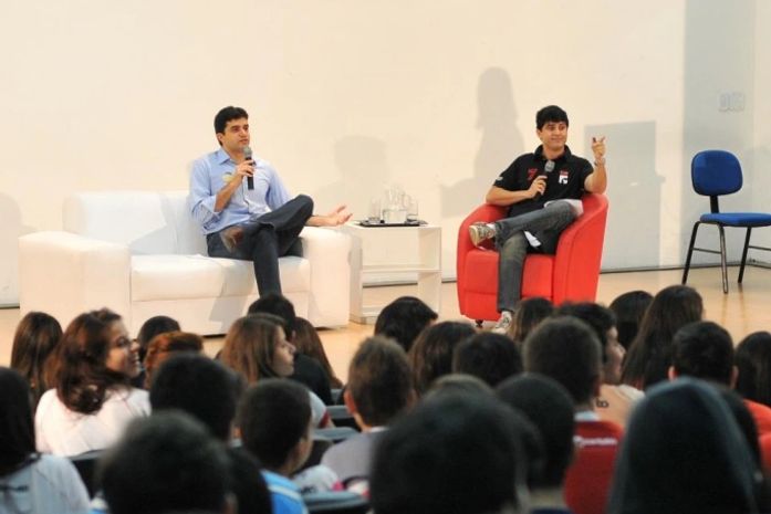 Rui, o primeiro candidato de prefeito de Maceió ter contato com estudantes