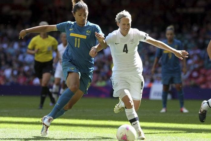 No jogo 100 de Formiga, Brasil bate Nova Zelândia no fim e avança