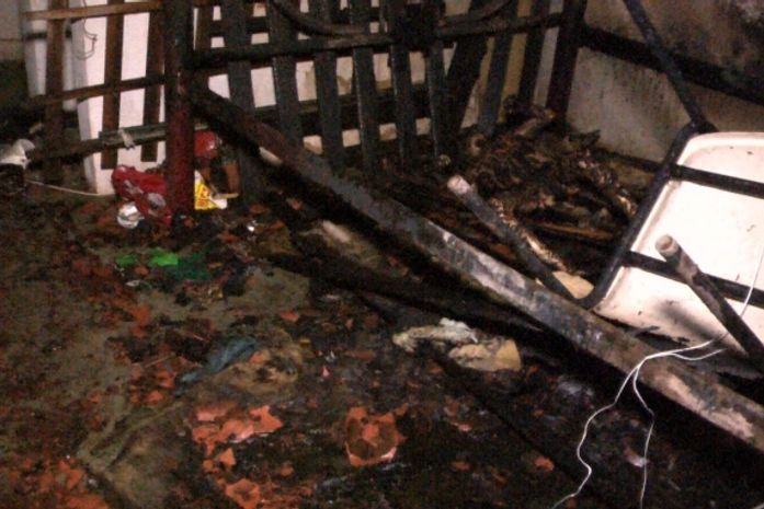 Quarto ficou totalmente destruido pelo fogo