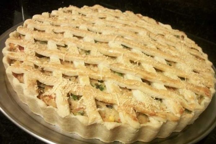 Que tal preparar um empadão de frango para o almoço de hoje?