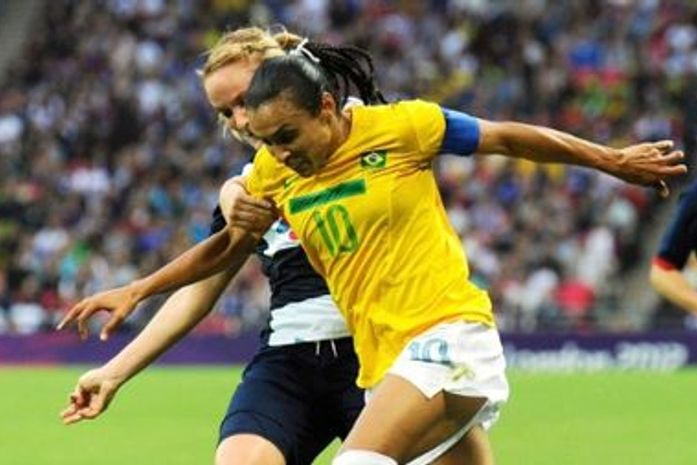 Alagoana Marta nega irritação após derrota em Wembley