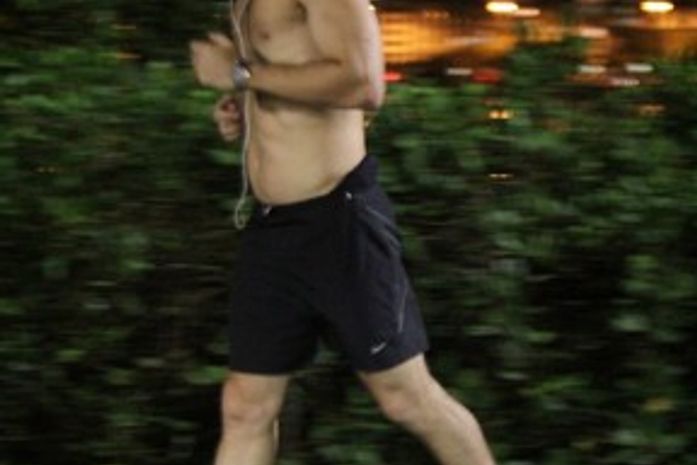 Erom Cordeiro corre na Lagoa