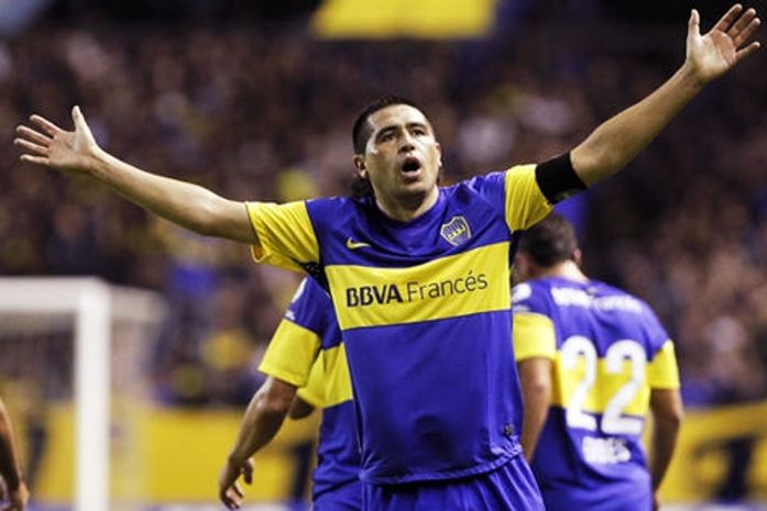 Santos busca Riquelme e contrato já está pronto