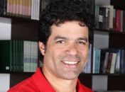 Raí processa jornalista que insinuou que ele estaria namorando Zeca Camargo