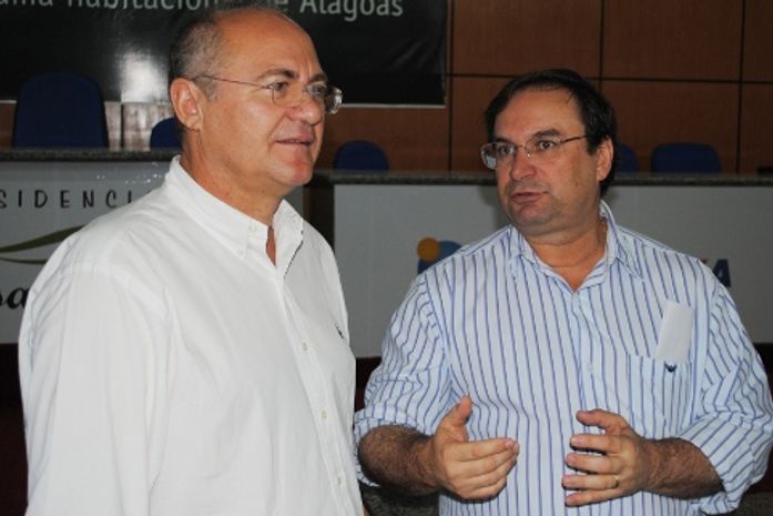 Senador Renan e prefeito Luciano Barbosa serão homenageados pela revista