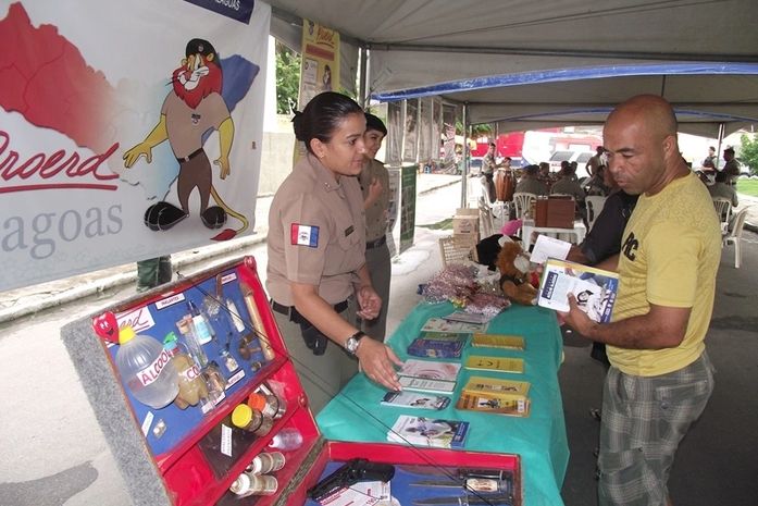 Ações marcaram 1 ano da Base
