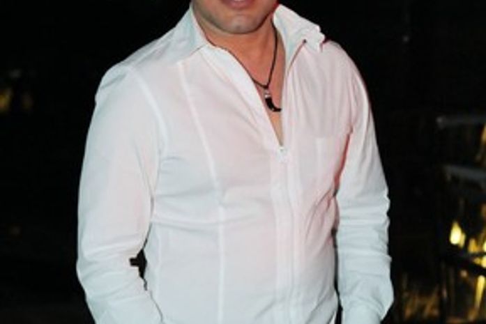 Zezé Di Camargo em coletiva em São Paulo