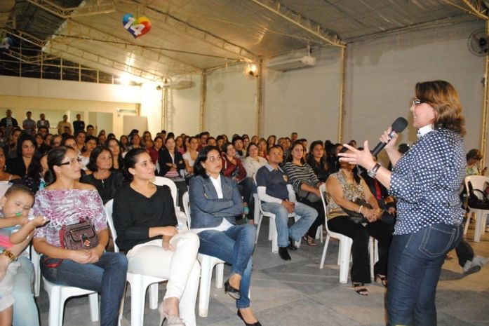 Célia Rocha promete ampliação de investimentos na saúde