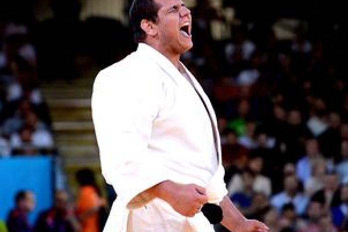 Rafael Silva conquista o bronze no judô na Olimpíada