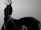 Lady Gaga inovou mais uma vez e se transformou em um unicórnio