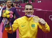 Zanetti faz história e conquista o ouro nas argolas em Londres