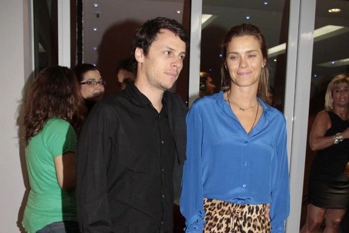 Carolina Dieckmann com o marido, Tiago Worcman