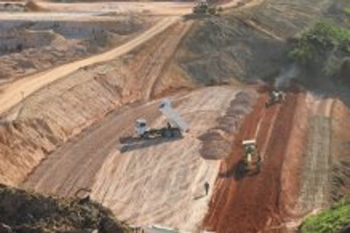 Obra que interliga Barro Duro a Jacarecica
