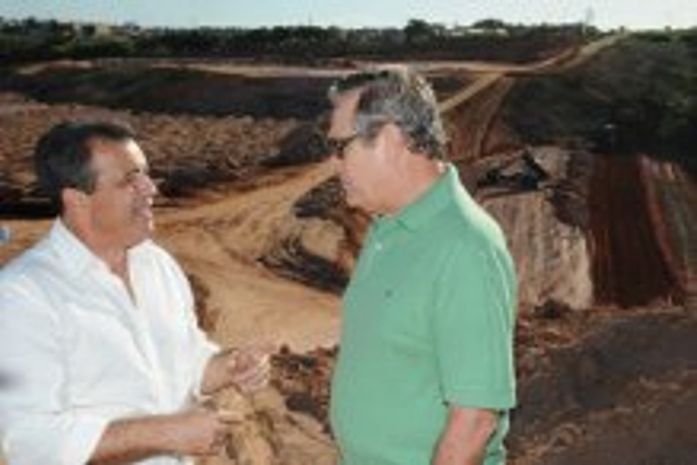 Mosart e Lessa na obra que interliga Barro Duro a Jacarecica