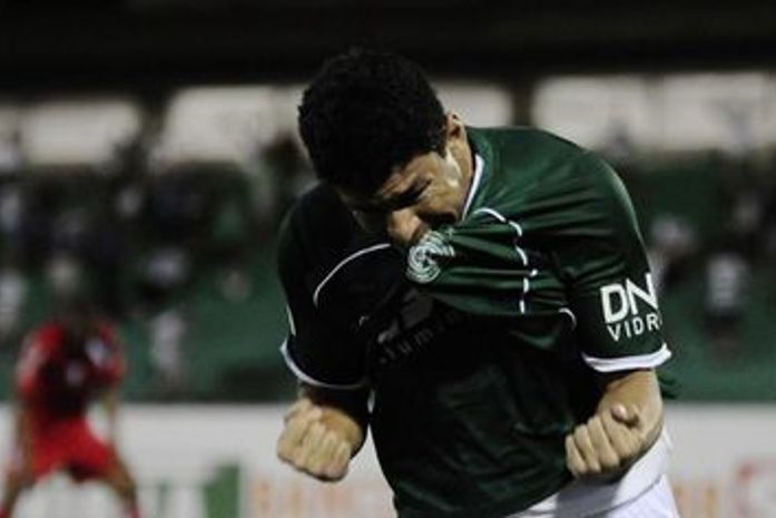 Schwenck(ex-CRB) supera média de gols prometida antes de estreia