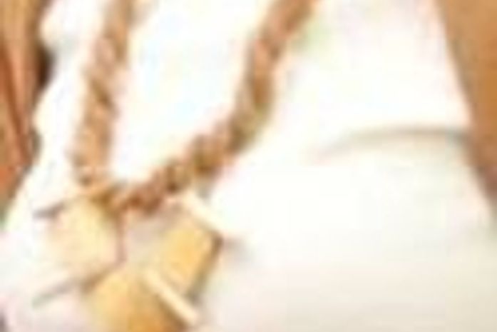 Maxicolares são tendência e queridinhos nos armários das mulheres