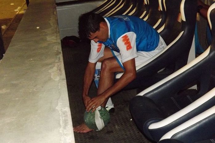 Celico inicia tratamento com gelo