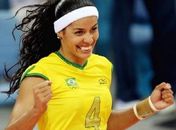 Paula Pequeno revela superstição: mesma calcinha desde as quartas de final