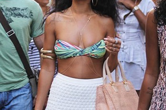 Contadores dizem que Rihanna perdeu dinheiro por sua própria culpa