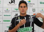 Lateral Elsinho foi apresentado no Figueirense