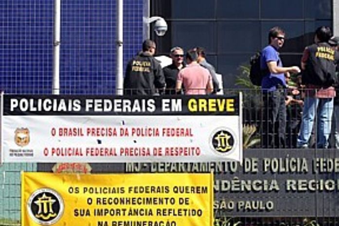 A greve continua: a elite cobra a fatura e Dilma se mantém incoerente (quem está errado?)