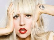 Lady Gaga desabafa em carta para seus fãs sobre críticas e traições