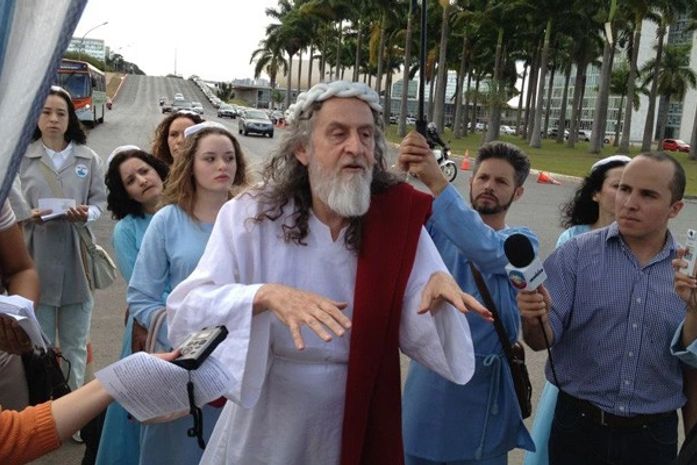 Inri Cristo vai ao Supremo para 'higienizar' tribunal do mensalão