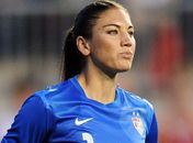 Hope Solo fala que foi concebida na prisão e lembra crise na seleção