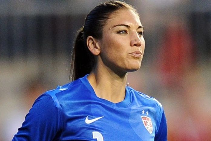 Hope Solo fala que foi concebida na prisão e lembra crise na seleção