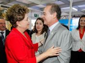 Presidente Dilma conversa reservadamente com Renan antes da solenidade de inauguração 