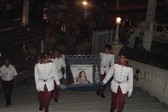 Festa da padroeira é aberta com participação maciça de militares