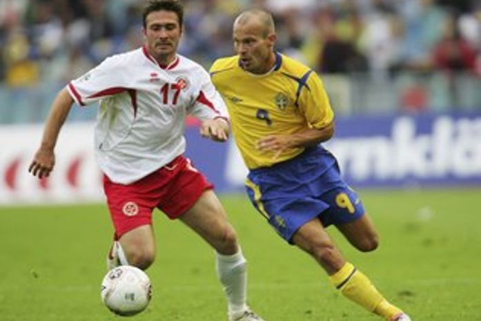 Kevin Sammut (esq.) foi suspenso por dez anos