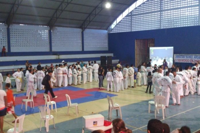 Formando para entrega de premiações.