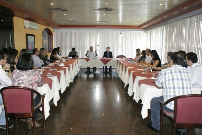 Secretário Sextafeira se reúne para tratar de qualificação profissional