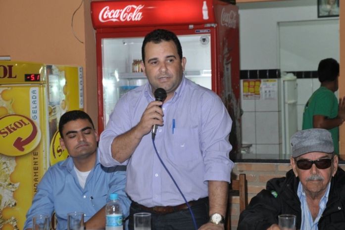 Nivaldo Jatobá em encontro com evangélicos