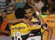 Técnico do Criciúma elogia Zé Carlos, mas pede mais calma nos jogos