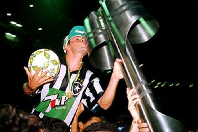 Túlio Maravilha será apresentado pelo Botafogo na segunda-feira