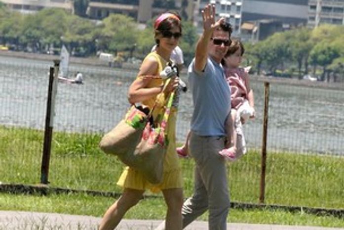 Tom Cruise vai pagar pensão de R$ 66 mil por mês para Suri, diz site