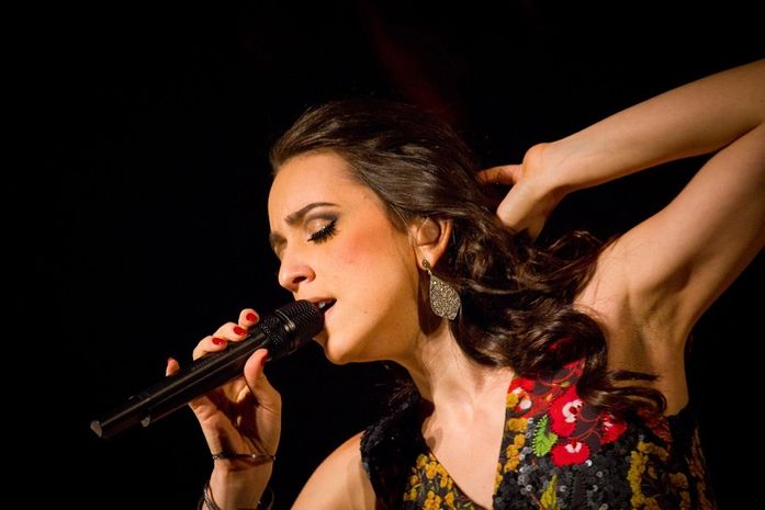 Roberta Sá desembarca em Maceió na próxima semana