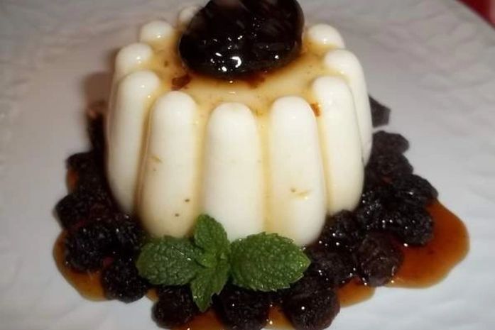 Manjar branco Uma sobremesa muito fácil,surpreende pelo sabor especial