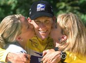Lance Armstrong é banido, e ciclismo segue sina de descrédito