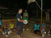 Basquetebol nos bairros: A bola rola solta.