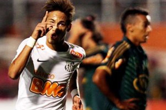 Neymar faz a festa em cima do Palmeiras e Peixe vence