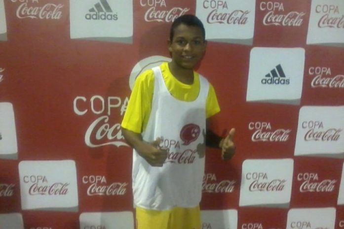 Copa Coca-Cola 2012 começa com várias goleadas