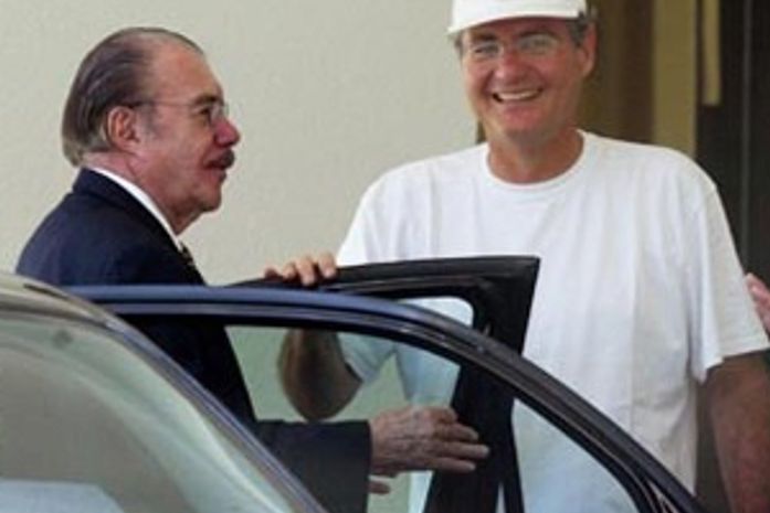 Colunista diz que Sarney apoiará Renan para sua sucessão no Senado