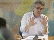 Governo pode devolver dinheiro do ponto cortado, mas greve continua